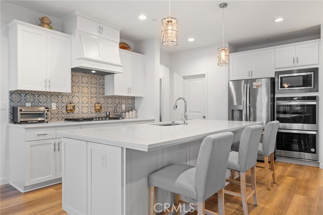 Detail Gallery Image 6 of 51 For 7702 Canyon Trail Ave, Bakersfield,  CA 93313 - 4 Beds | 2/1 Baths