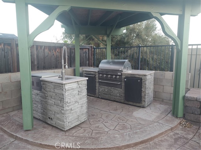 26205 Emily Place, Murrieta CA: https://media.crmls.org/medias/7c510fdd-bb91-45fc-86ce-830f40a78a05.jpg