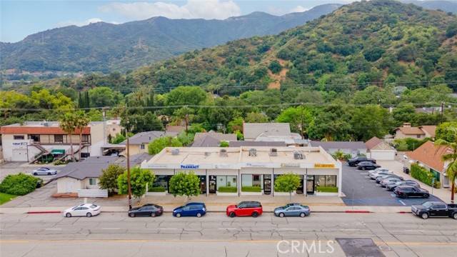 2950 Honolulu Avenue, La Crescenta CA: https://media.crmls.org/medias/7c517398-e2a1-488e-b98a-ef1c45bc63bc.jpg