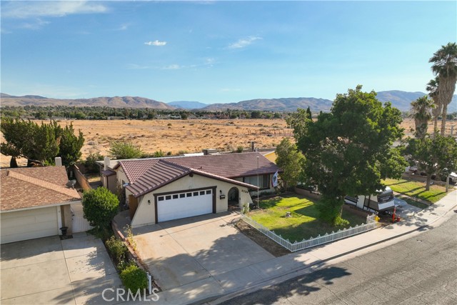 Detail Gallery Image 4 of 35 For 2736 E Avenue R7, Palmdale,  CA 93550 - 4 Beds | 2 Baths