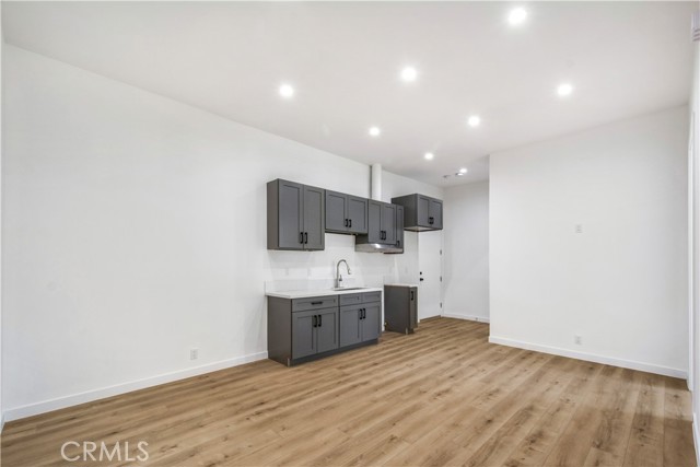 Detail Gallery Image 32 of 33 For 5512 Long Beach Bld, Long Beach,  CA 90805 - – Beds | – Baths