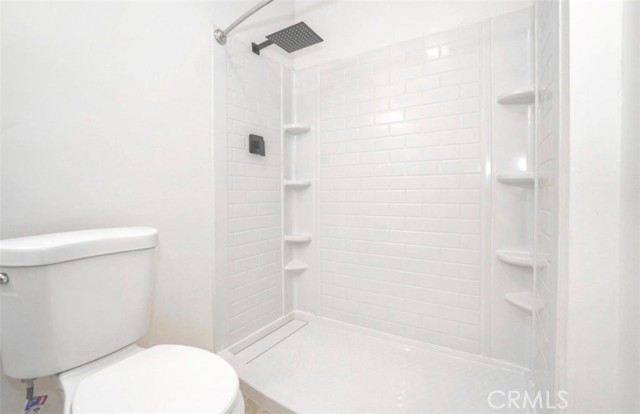 Detail Gallery Image 18 of 28 For 6031 Stanton, Buena Park,  CA 90621 - 6 Beds | 3 Baths