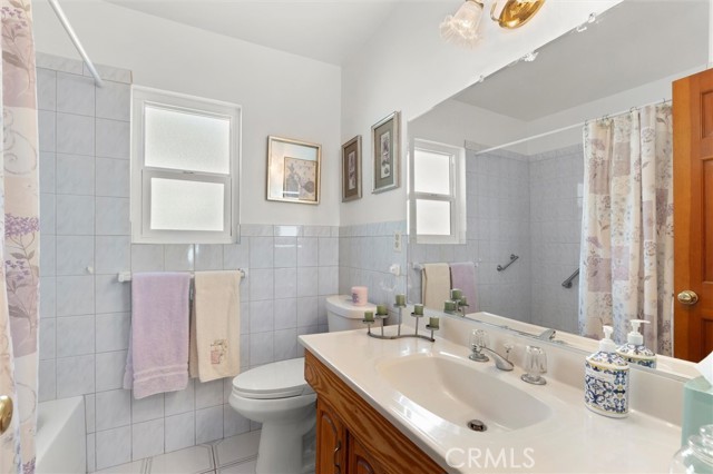 24209 Ward Street, Torrance, California 90505, 3 Bedrooms Bedrooms, ,2 BathroomsBathrooms,Residential,For Sale,Ward,SB25214002