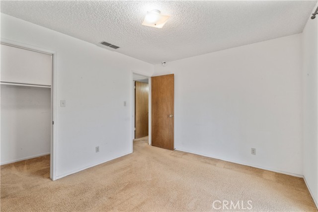 Detail Gallery Image 13 of 19 For 4782 W Austin Way, Fresno,  CA 93722 - 3 Beds | 2 Baths