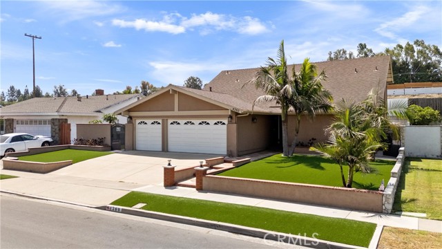 Detail Gallery Image 3 of 49 For 4360 E Addington Dr, Anaheim Hills,  CA 92807 - 4 Beds | 3 Baths