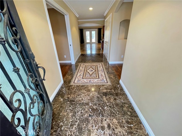 Detail Gallery Image 3 of 29 For 21292 Seaforth Ln, Huntington Beach,  CA 92646 - 3 Beds | 3/1 Baths