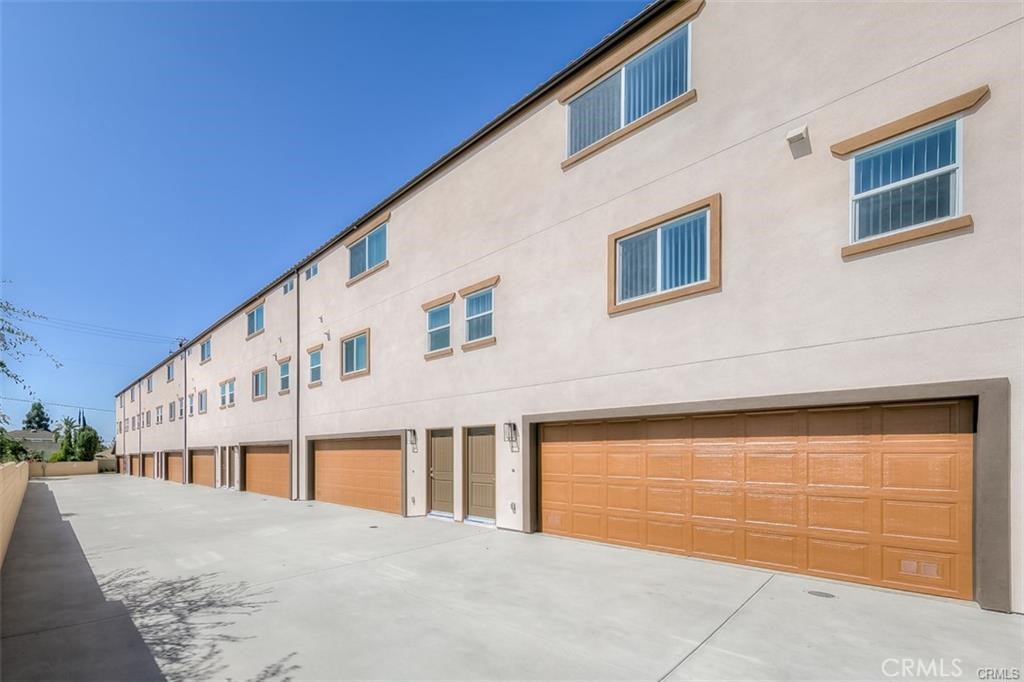 9124 Huntington Drive #3
