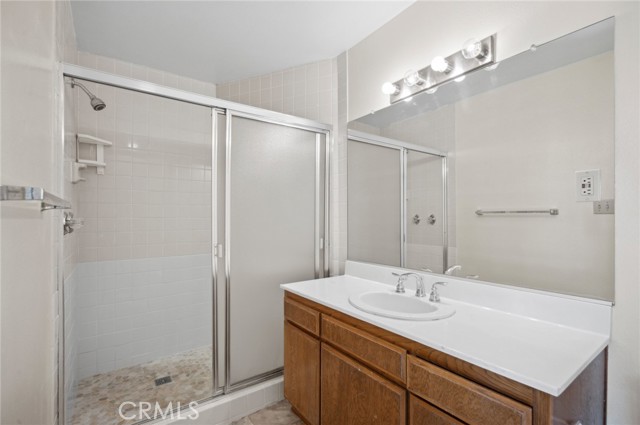 Detail Gallery Image 21 of 27 For 11845 Mayfield Ave #303,  Los Angeles,  CA 90049 - 2 Beds | 3 Baths