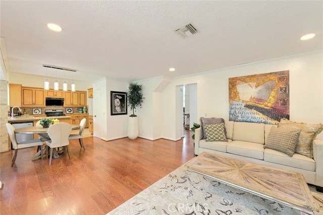 Detail Gallery Image 20 of 35 For 15998 Oak Hill Dr, Chino Hills,  CA 91709 - 4 Beds | 2/1 Baths