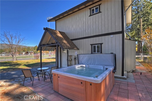 Detail Gallery Image 42 of 45 For 334 Jeffries Rd, Big Bear Lake,  CA 92315 - 1 Beds | 2 Baths