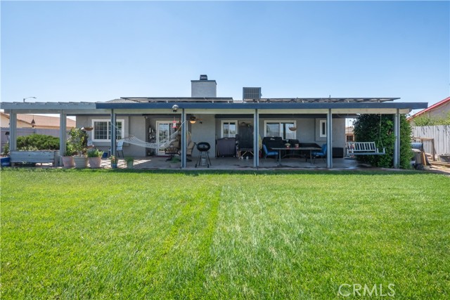 Detail Gallery Image 4 of 39 For 16800 Hidden Creek Dr, Victorville,  CA 92395 - 3 Beds | 2 Baths