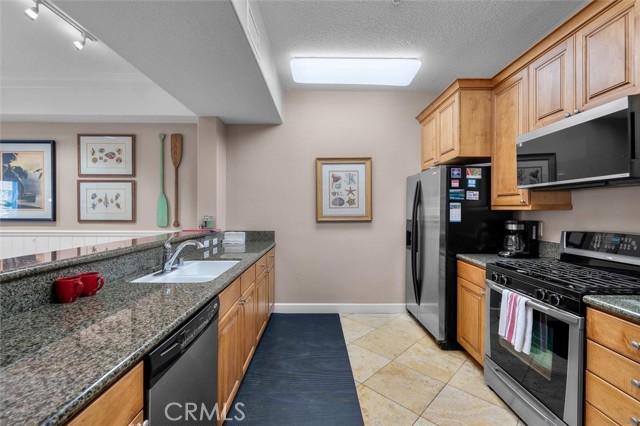 2750 Artesia Boulevard, Redondo Beach, California 90278, 2 Bedrooms Bedrooms, 0 ,2 BathroomsBathrooms,Residential,For Sale,Artesia,0,PV26103971