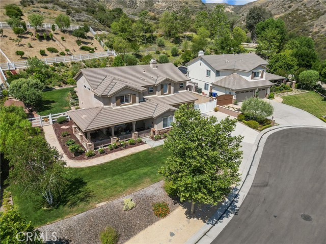 30444 Hidden Valley Court, Castaic CA: https://media.crmls.org/medias/7c59ec58-b5b3-4215-8814-63b0b708c0e1.jpg