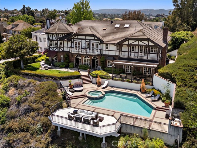 26126 Oroville Place, Laguna Hills CA: https://media.crmls.org/medias/7c5b112d-27bd-452c-b05f-2e0667c3e8d4.jpg