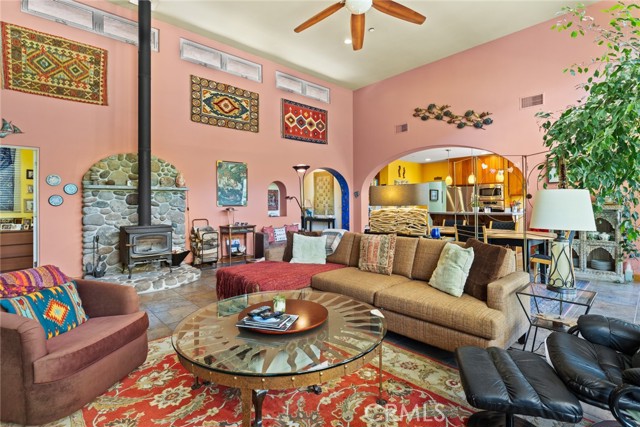 Detail Gallery Image 7 of 51 For 12682 Quail Run Dr, Chico,  CA 95928 - 3 Beds | 3 Baths