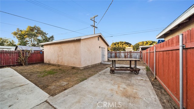 Detail Gallery Image 13 of 14 For 1131 E Young St, Wilmington,  CA 90744 - 2 Beds | 1 Baths