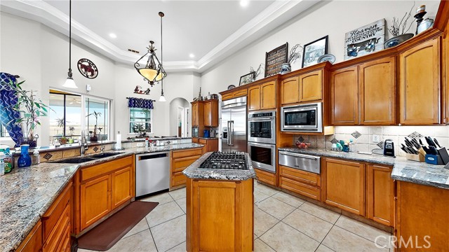 Detail Gallery Image 27 of 75 For 21160 Second Ave, Stevinson,  CA 95374 - 5 Beds | 4 Baths