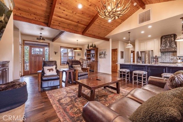 Detail Gallery Image 9 of 40 For 1629 Angels Camp, Big Bear Lake,  CA 92315 - 4 Beds | 3 Baths