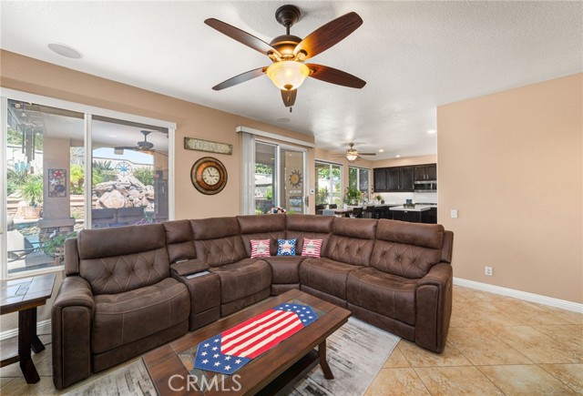 5601 Crestline Place, Rancho Cucamonga CA: https://media.crmls.org/medias/7c5e75bf-2e2a-47b8-a75d-a9da67155946.jpg
