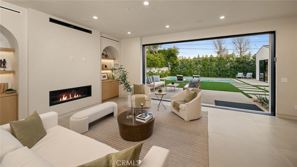 4320 Teesdale AvenueStudio City img 3