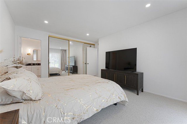 23226 Caminito Marcial, Laguna Hills CA: https://media.crmls.org/medias/7c5f2518-09a5-4521-939f-36792f0e9155.jpg