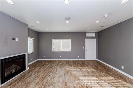 Detail Gallery Image 4 of 10 For 16020 Halldale, Gardena,  CA 90247 - 5 Beds | 4/1 Baths