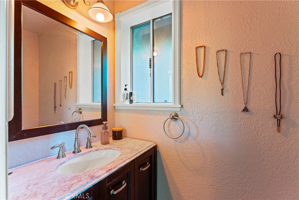 MLS #IV25270044 image #27