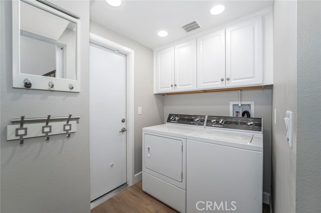 Image 27 of 63 For 3 Taylor Place