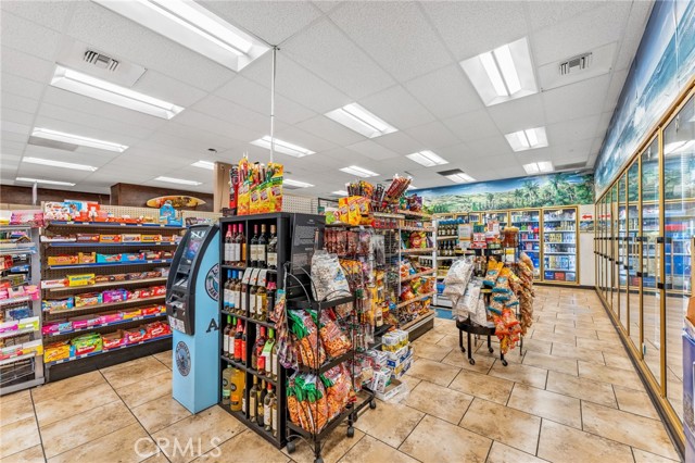 3200 Mission Avenue, Oceanside CA: https://media.crmls.org/medias/7c60b40d-dbfb-4635-a793-aa30fb0e25ee.jpg