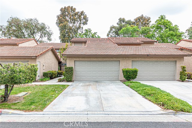 Detail Gallery Image 1 of 38 For 2535 Cypress Point Dr, Fullerton,  CA 92833 - 2 Beds | 2/1 Baths
