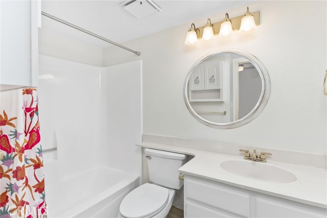 Detail Gallery Image 19 of 29 For 1580 Lisa Ln, Redlands,  CA 92374 - 2 Beds | 2 Baths