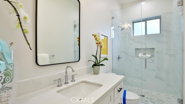 Detail Gallery Image 43 of 49 For 17413 Sienna Ln, Fountain Valley,  CA 92708 - 4 Beds | 4 Baths