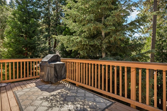 Detail Gallery Image 10 of 30 For 434 Klamath Dr, Lake Arrowhead,  CA 92352 - 4 Beds | 2/1 Baths