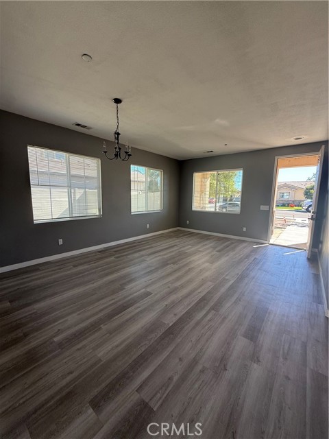 2062 Splendid Circle, San Jacinto CA: https://media.crmls.org/medias/7c638422-6142-493e-a8da-94f072b8ddfd.jpg