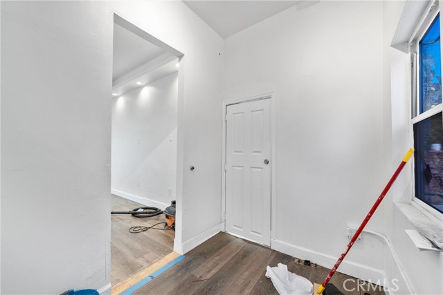 11170 Burbank Boulevard, North Hollywood CA: https://media.crmls.org/medias/7c63a2a9-1a2d-4827-8d22-a77fa2df45f4.jpg