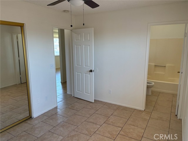 Detail Gallery Image 9 of 12 For 16140 Tawney Ridge Ln #C,  Victorville,  CA 92394 - 2 Beds | 2 Baths
