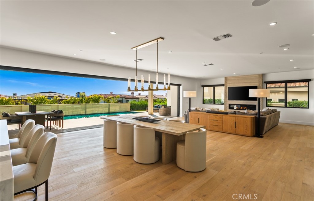 MLS #OC25164130 img 14