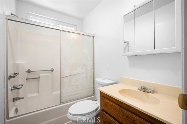 Detail Gallery Image 13 of 18 For 3807 W Victory Bld, Burbank,  CA 91505 - 1 Beds | 1 Baths