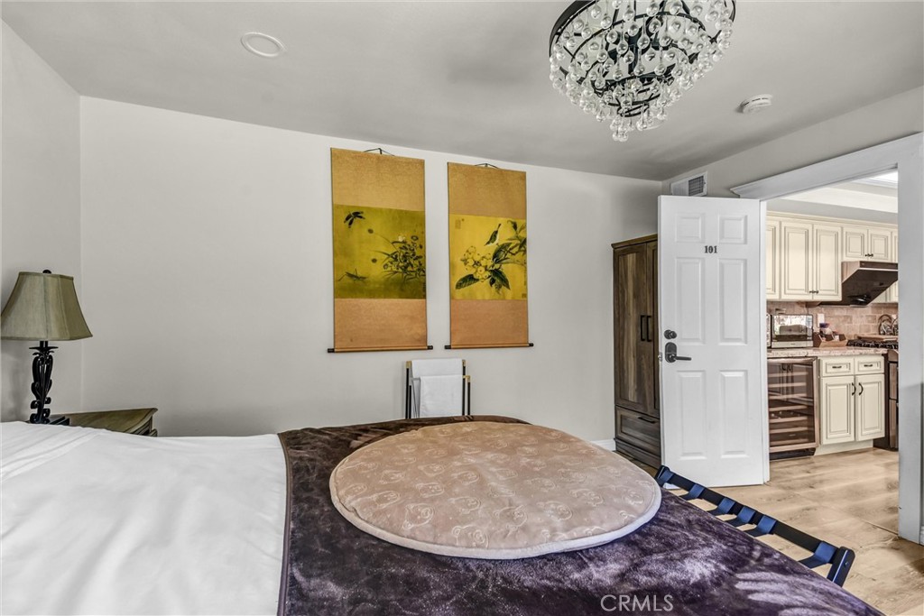 MLS #CV26003427 image #12