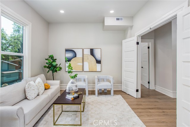 4224 Brockton Avenue, Riverside CA: https://media.crmls.org/medias/7c64f1c4-3bb1-4b8e-81a7-f70c952dc3dd.jpg