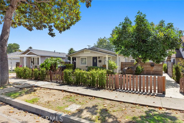 124 N Princeton Avenue, Fullerton CA: https://media.crmls.org/medias/7c659816-ca7a-4035-99f0-3fb96af6d893.jpg