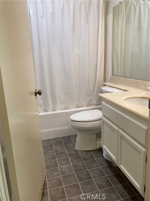 18427 Vincennes Street # 8, Northridge (los Angeles), California 91325, 2 Bedrooms Bedrooms, ,1 BathroomBathrooms,Residential,For Sale,18427 Vincennes Street # 8,CRSR24176757