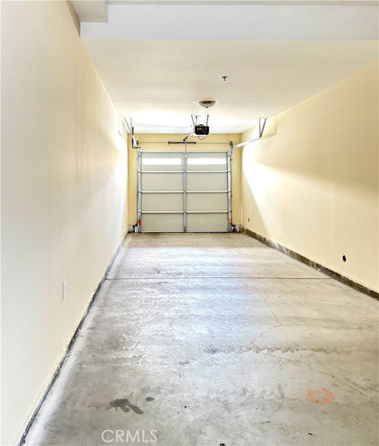 Detail Gallery Image 23 of 23 For 1002 E 33rd St #3,  Los Angeles,  CA 90011 - 2 Beds | 2 Baths