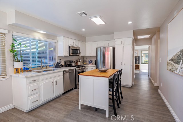 Detail Gallery Image 30 of 53 For 1422 Camelot Dr, Corona,  CA 92882 - 2 Beds | 1/1 Baths