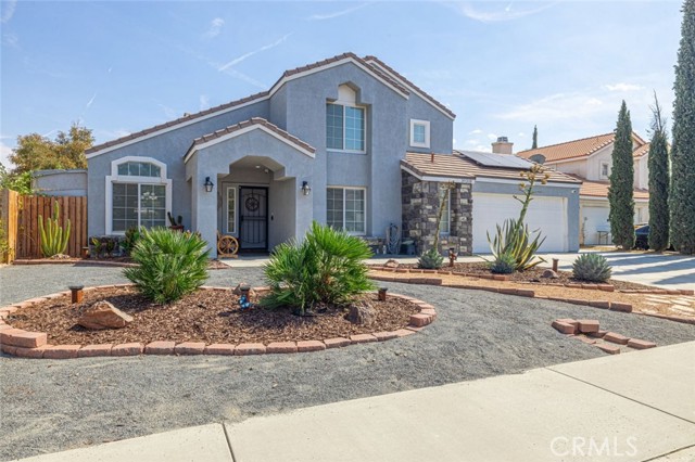 Detail Gallery Image 2 of 54 For 39318 Calmview Cir, Palmdale,  CA 93551 - 4 Beds | 3 Baths