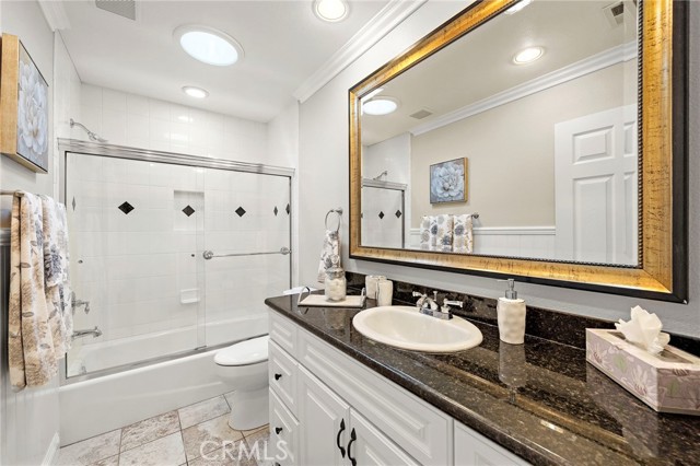 Detail Gallery Image 19 of 22 For 592 Avenida Majorca a,  Laguna Woods,  CA 92637 - 2 Beds | 2 Baths