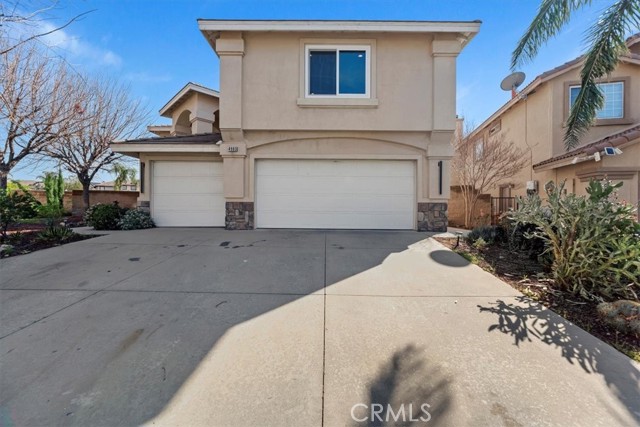 Detail Gallery Image 3 of 69 For 4903 Edmonton, Fontana,  CA 92336 - 4 Beds | 2/1 Baths