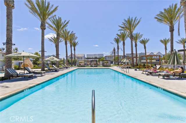180 Paddlewheel, Lake Forest CA: https://media.crmls.org/medias/7c68f9db-7567-4ad6-8881-ec329ec0406c.jpg