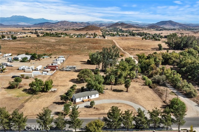 Detail Gallery Image 4 of 42 For 33240 Lindenberger Rd, Menifee,  CA 92584 - 3 Beds | 2 Baths