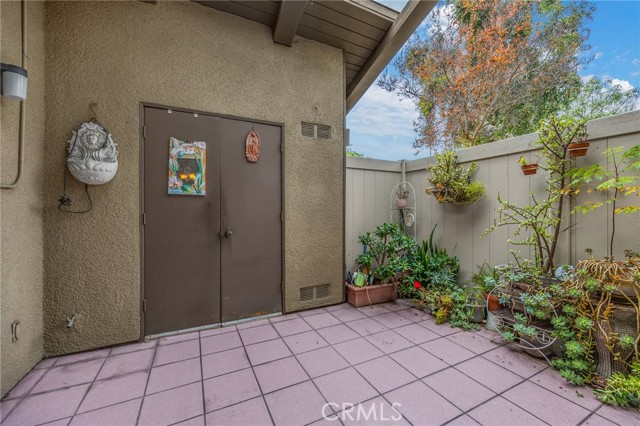 Detail Gallery Image 21 of 30 For 15929 Alta Vista Dr a,  La Mirada,  CA 90638 - 2 Beds | 2 Baths